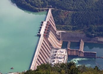 Undă verde pentru hidrocentrale. Un proiect a primit acordul de mediu