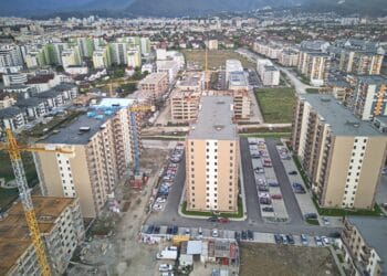 Bani europeni pentru locuințe accesibile! Tinerii și familiile care nu-și permit o casă, în centrul unui nou program