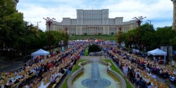 „Masa Care Unește” a strâns peste 100.000 de euro pentru primul Spital de Psihiatrie Pediatrică din România