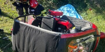 Tragedie! Bărbat de 79 de ani, găsit mort după ce un moped a ajuns în șanț