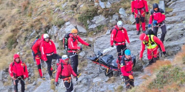 Trupul turistului căzut 200 de metri în Munții Făgăraș, recuperat după o misiune dramatică de 34 de ore
