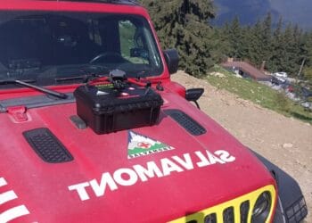 Salvamont dotat cu o nouă dronă profesională. Va căuta persoane dispărute și pe timpul nopții