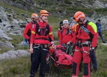 Turist de 40 de ani, rănit grav în munți. A fost preluat de elicopter!