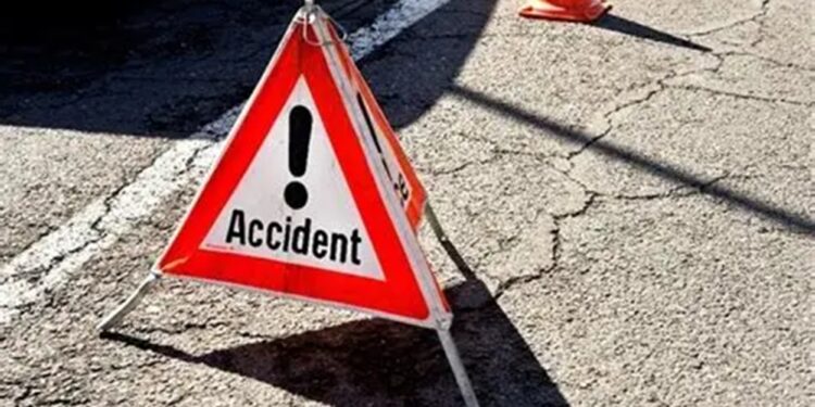 Minor de 17 ani, prins la volan fără permis! O femeie de 44 de ani i-ar fi dat mașina, deși știa că nu are voie să conducă