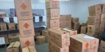 Peste 330.000 de articole pirotehnice, descoperite într-un depozit neautorizat! Polițiștii au confiscat o tonă de materiale