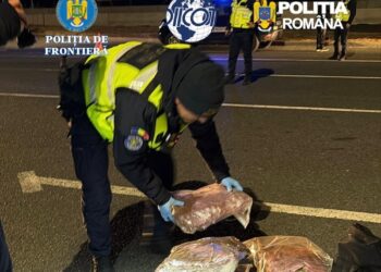 Tânăr de 21 de ani, prins cu peste 7 kilograme de canabis! Venea din Spania cu un autocar