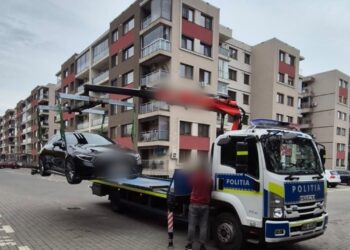 Lovitură DIICOT! Șapte persoane reținute, mașini de lux de peste 500.000 de euro și sume uriașe de bani confiscate