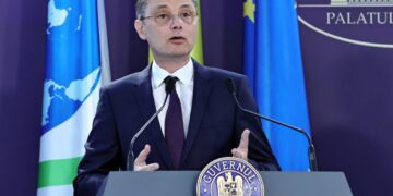 România are un nou Guvern! Cabinetul Luca Niculescu a trecut de Parlament cu 280 de voturi