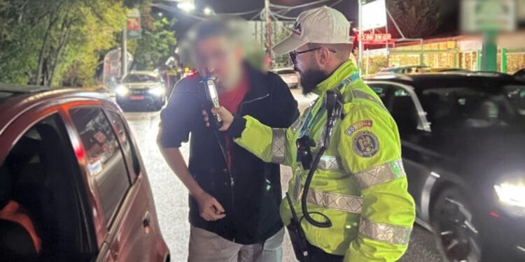 Razie de amploare! Peste 100 de mașini oprite și două infracțiuni descoperite de polițiști