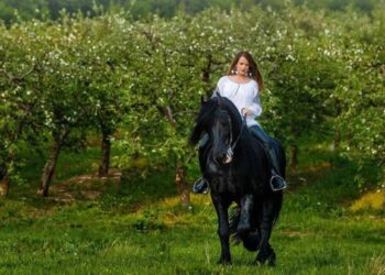 Dirty Nano vine pentru prima dată în Dâmbovița! Petrecere spectaculoasă în mijlocul naturii, la Ținutul Mărului